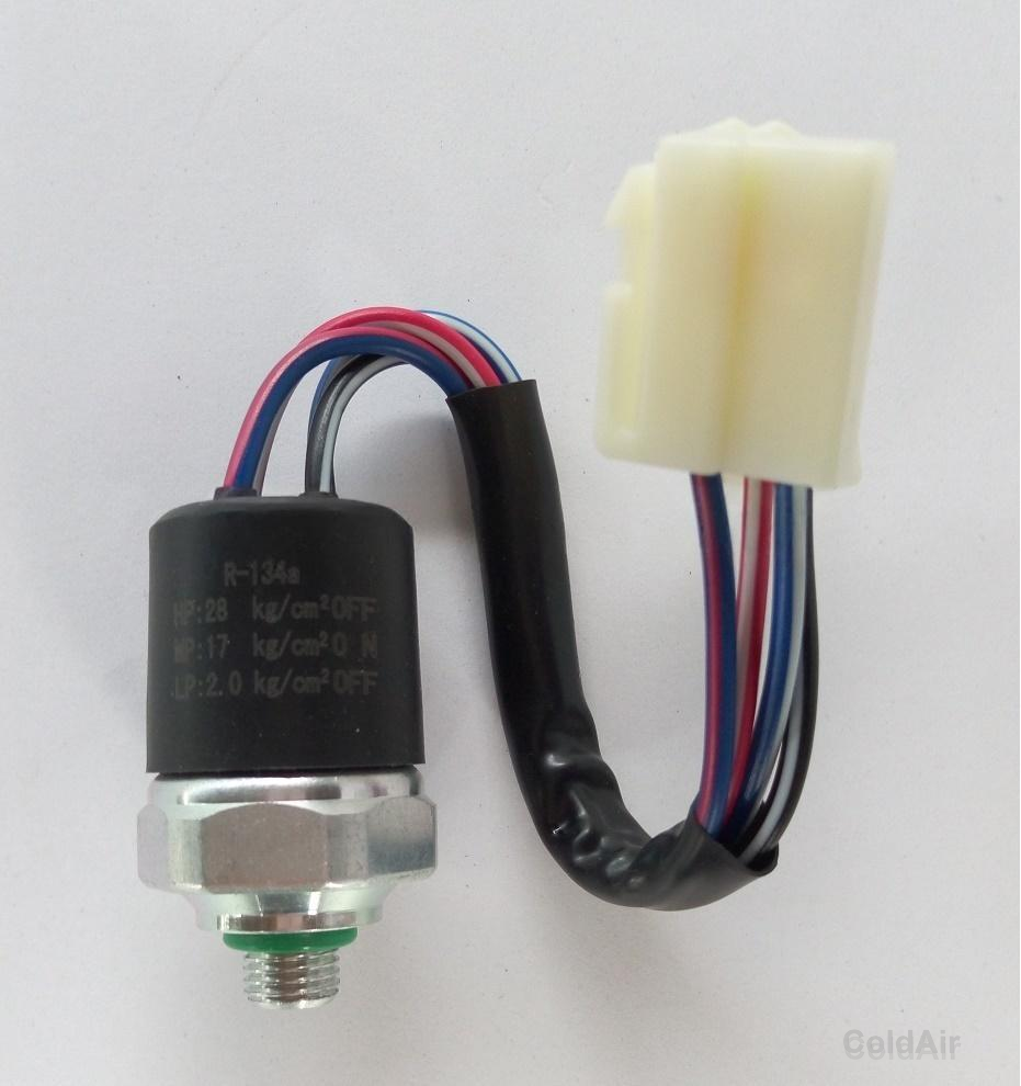 Датчик давления RC-U0499 Высокое (вкл) 22kg. - (выкл.). 28кг,  Среднее (вкл.)17кг - (выкл) 14 кг., Низкое 2кг. Резьба 3/8-24UNF.